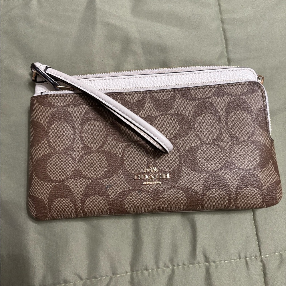 Coach Large Corner Zip Wristlet In Signature Canvas